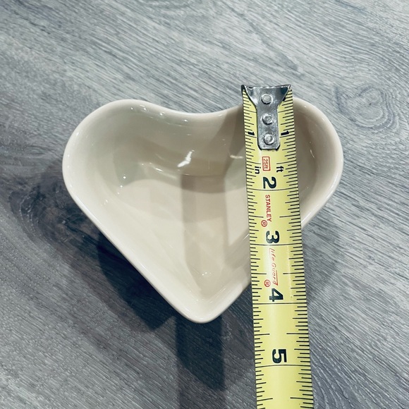 ❤️ Longaberger Heart shaped dish ❤️ - Picture 8 of 9